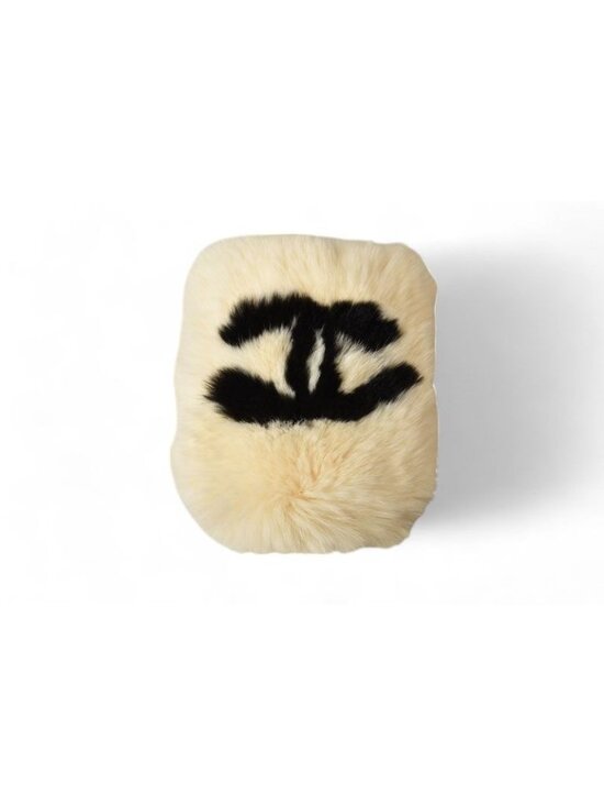 Chanel Bangle Rabbit Rabbit Fur Coco Mark Cufflinks Bracelet Wristband - Picture 2 of 10